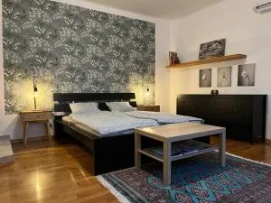 Lipót-Cottage vengédház - Hédervár