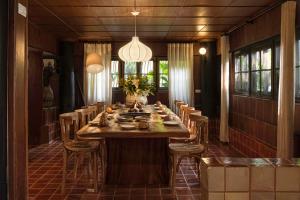 Riverside Private Pool, 7-Bedrooms, Chiang Mai Center, Entire Estate For You - TANPURI