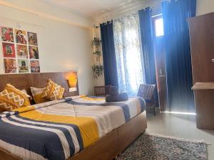 Getaway Stays-Rooms with private kitchen-Dharamkot