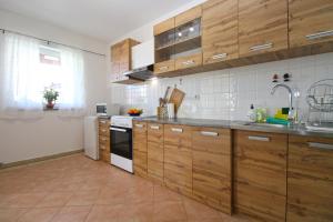 Apartment Pula 2378