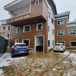 silver inn srinagar - Nishāt