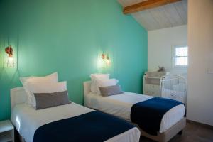 B&B / Chambres d'hotes DOMAINE FORVENT : photos des chambres