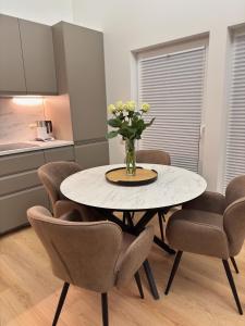 Berģu Skati, RESTBOAT