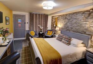Superior King Room room in Ye Olde Cheshire Cheese Inn