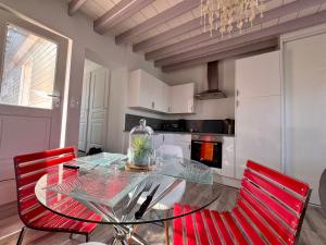 Maisons de vacances CALME ET AUTHENTICITE AU COEUR DU COURTGAIN : photos des chambres