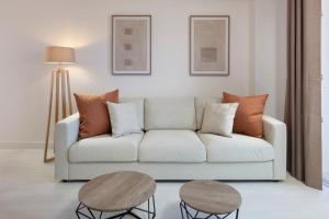 Modern apartment 300m from beach