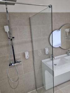 Hotels Auberge des Salles : photos des chambres