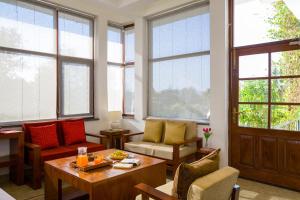 Alaya Stays Farm Naturelle Serene 3-BHK Farmhouse With Garden, Orchards & Terrace Near Jim Corbett