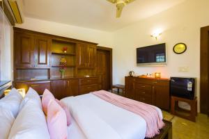 Alaya Stays Farm Naturelle Serene 3-BHK Farmhouse With Garden, Orchards & Terrace Near Jim Corbett