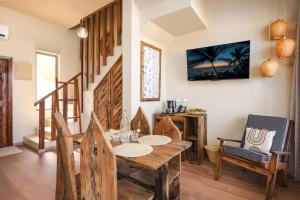 Clove Island Essence & Spa Boutique