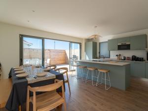 Maison neuve proche océan, terrasse, parking, 8 pers - FR-1-319-585