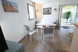 La Baie - Hoedic By Tranquil at Home