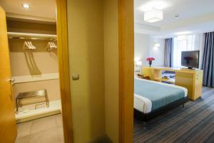 Housez Suites & Apartments Special Class