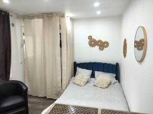 Appartements ღ NeoNest - Studio Hyper Centre , Wifi & Cour : photos des chambres