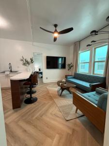 203 - Suites at The George