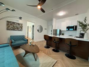 203 - Suites at The George