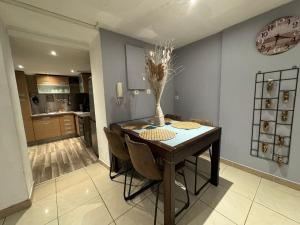 Appartements T3 terrasse-parking Groupama Stadium LDLCArena : photos des chambres