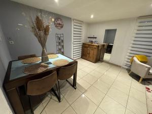 Appartements T3 terrasse-parking Groupama Stadium LDLCArena : Appartement 2 Chambres