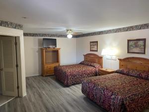 Lakeside inn & suites by OYO Mathis I 37