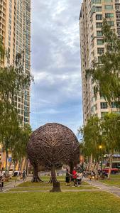 Forbeswood Parklane 1Br with Golf view