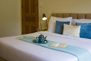 Alaya Stays Luuma Luxury Villa Hillside 5-BHK Villa Amidst Pines With Garden, Balcony & Lounge