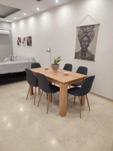 Alexas Center Apartment