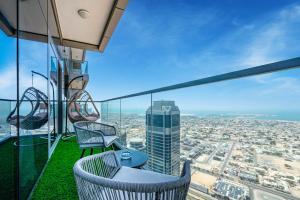 3 Bedroom - Pool Access - 7 mins to Dubai Mall - SunView