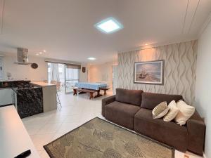 Apê Moderno, AC e Wifi | 300m Praia dos Ingleses