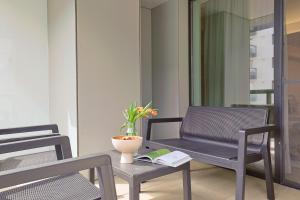 North by Urbanesq Cortina H