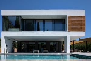 La Fortuna Villa - Award Winning Luxury Villa Close to Corfu Town