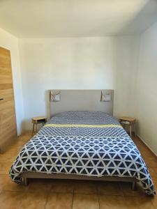 Villa climatisée avec piscine et aire de jeux enfants