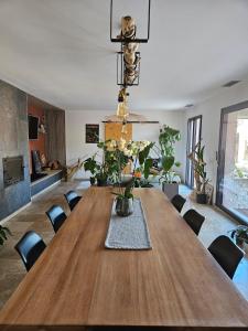 Villa climatisée avec piscine et aire de jeux enfants