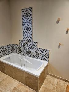 Villas Villa climatisee avec piscine et aire de jeux enfants : Villa 3 Chambres