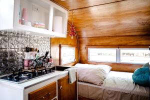 Charming Vintage Caravan Rental in Franklin, North Carolina for Mountain Glamping Escape