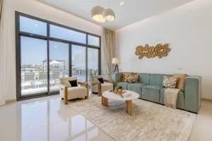 Pool and Sea Views 3BR and Assistant's Room Villa with Beach Access and BBQ Facilities, Sharm - Al Dana Villa, Al Dana Island by Deluxe Holiday Homes - Musaifi