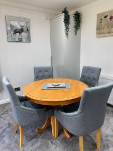 Super Prime Abbey Free Parking by TBA