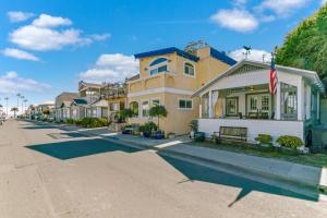 234CL 234 Claressa Ave