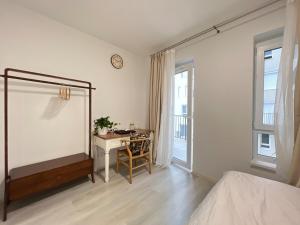 Danube 3 Beds with Big Balcony parking 10euro a day