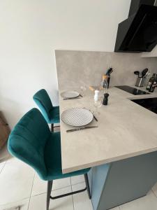 Appartements Charmant T2 renove avec balcon, proche plage et commerces : photos des chambres