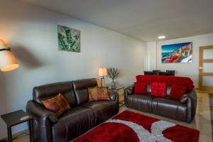 Beach side apartment La Duquesa