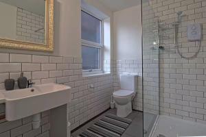 Moorfields city centre apartment sleeps 10