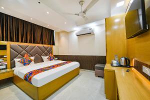 FabHotel Grand Palazzo Near Paschim Vihar