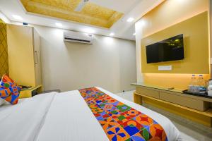 FabHotel Grand Palazzo Near Paschim Vihar
