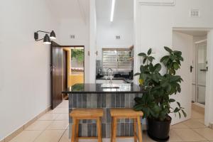 Chakas Rock Chalets 55