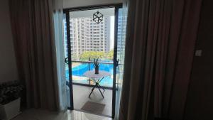 Happy Home @ Atlantis Residences [Pool View]