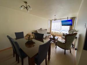 En Iquique, Chile, depto diario frente a playa Brava