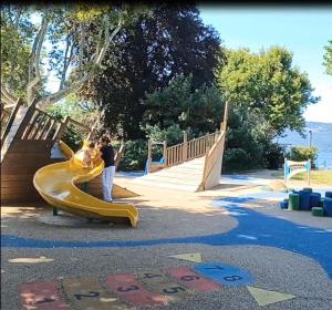 Cerro Lake view perfect for families, walk to the beach!