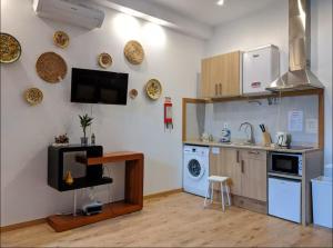 Porto-Stone Wall Apartment