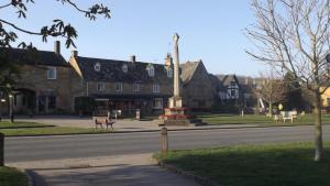 Modern 3 bedroom lodge at Avonvale Holiday Lodges