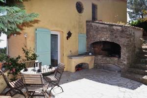 "maison calypso"